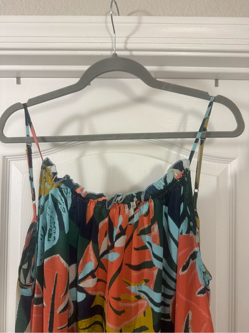 True Destinations Tropical Leaf Print Maxi Dress - Picture 3 of 9